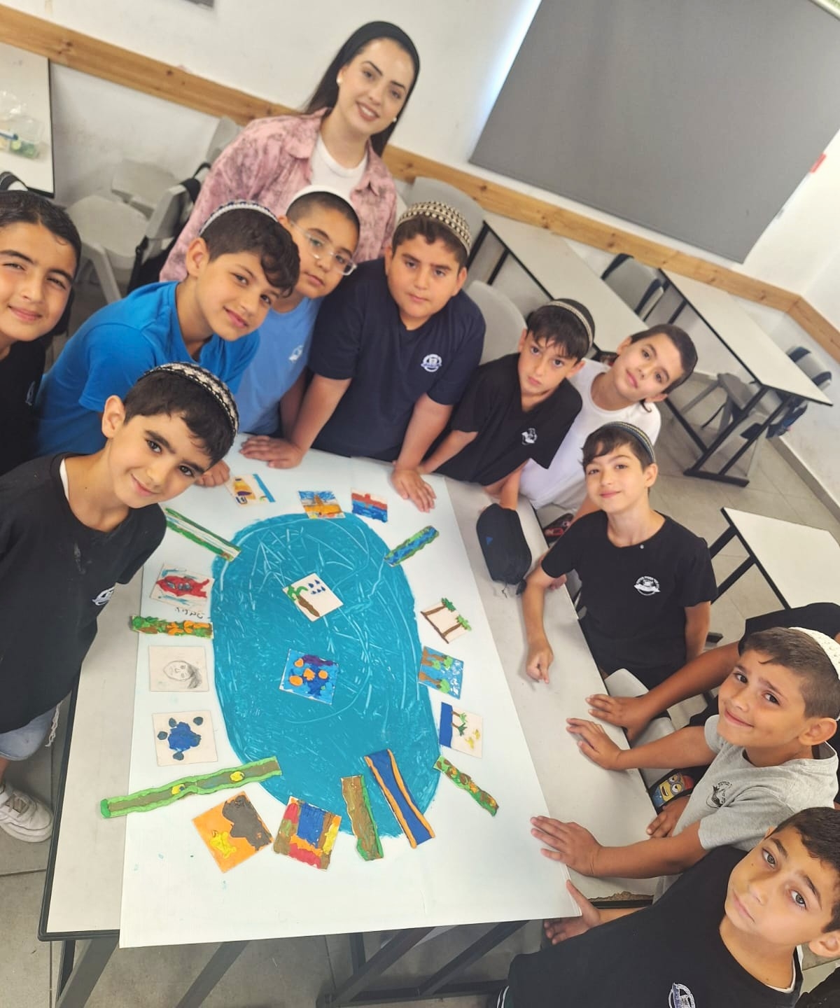 תלמידי ביהס 'נועם בנים טבריה' בפרויקט 'הולכים על נקי' של איגוד ערים כינרת