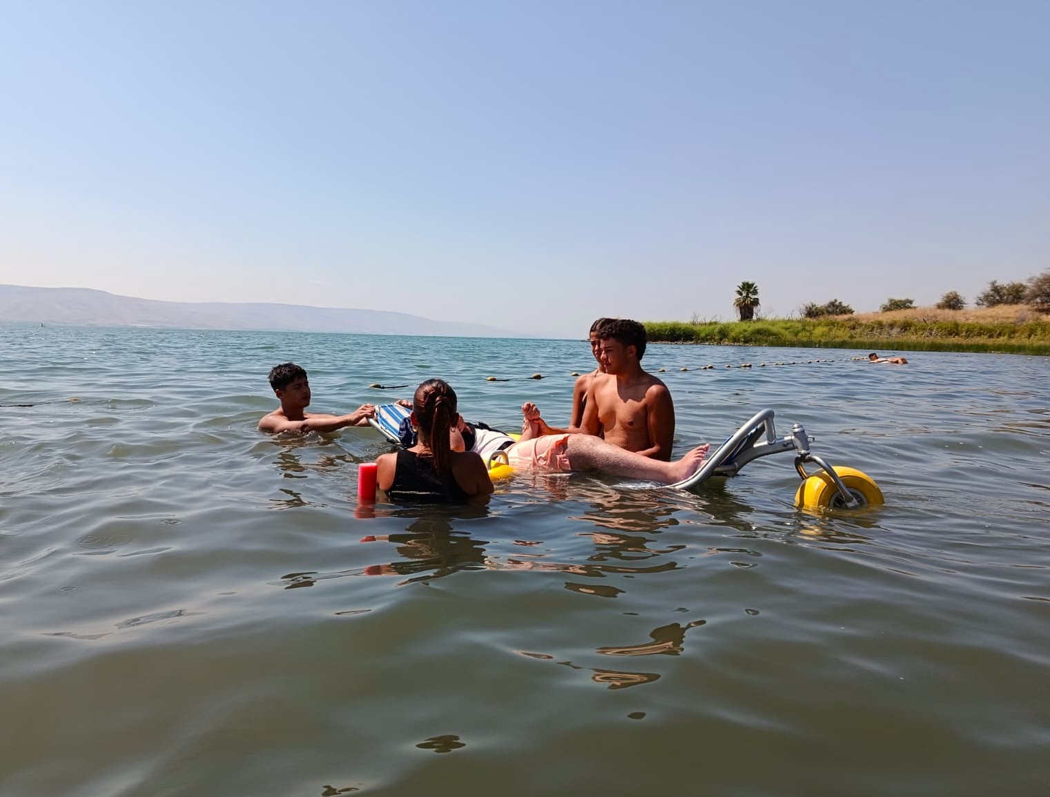 קייטנת ילדי איל''ן בחוף מפרץ אמנון - צילום אוריה פרנקל, איגוד ערים כינרת